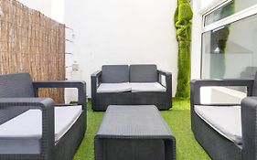 Baron Suites Reina